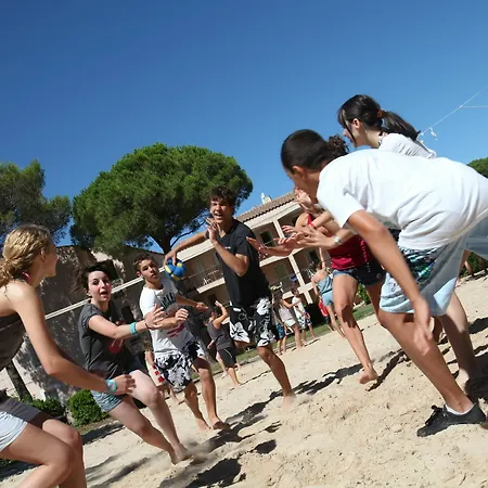 Готель Maeva Valescure Сен-Рафаель